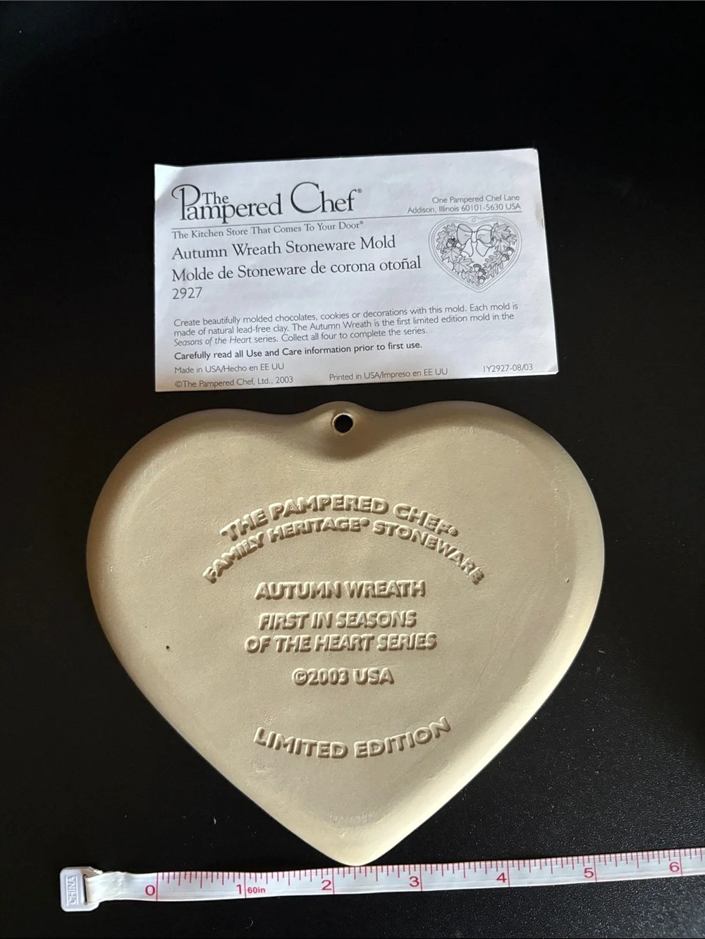The Pampered Chef Beige Heart Autumn Wreath Stoneware Mold